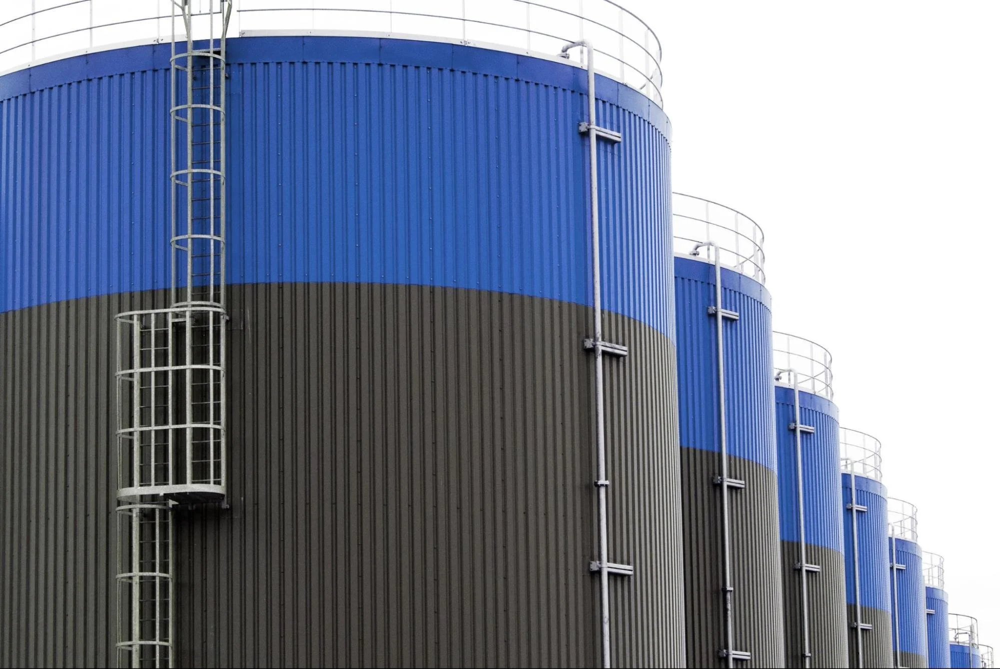 insulate a water tank